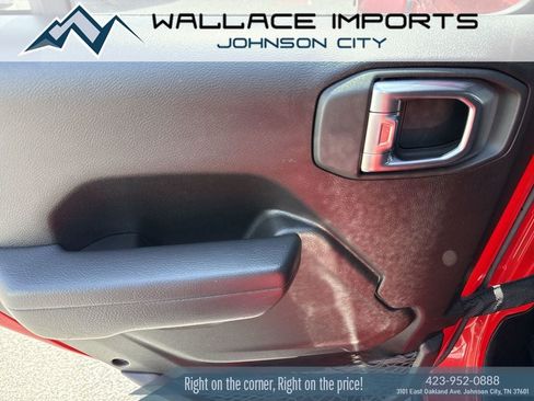 Used 2024 Jeep Wrangler Unlimited w/ Convenience Group AWD/4WD image 38