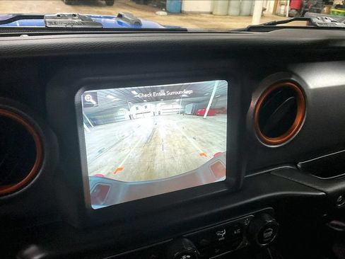 Used 2022 Jeep Gladiator Mojave w/ Cold Weather Group AWD/4WD image 20