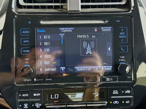 Used 2017 Toyota Prius Four FWD image 21
