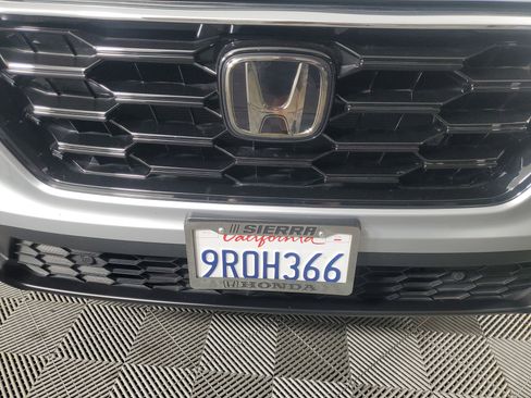 Used 2025 Honda CR-V EX-L image 10