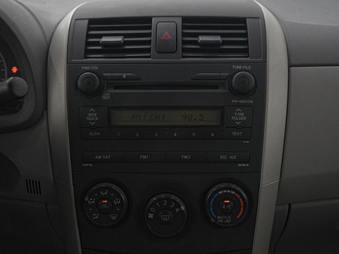 Used 2009 Toyota Corolla S image 14