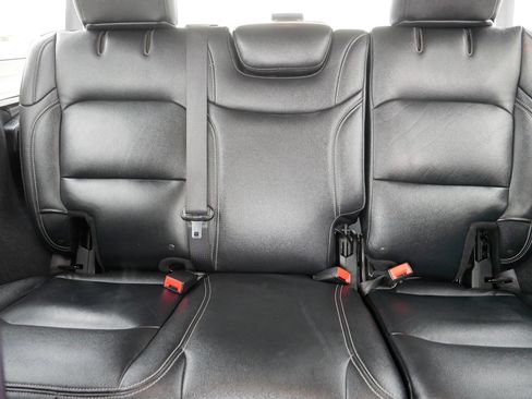 Used 2022 Jeep Wrangler Unlimited Sport image 13