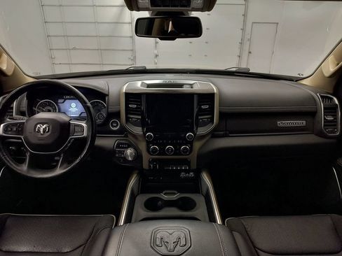Used 2019 RAM 1500 Laramie AWD/4WD image 13