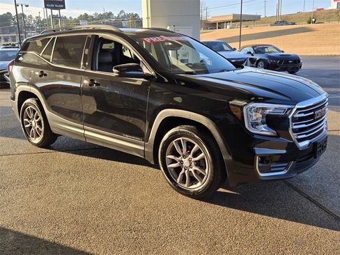 Used 2024 GMC Terrain SLT image 7