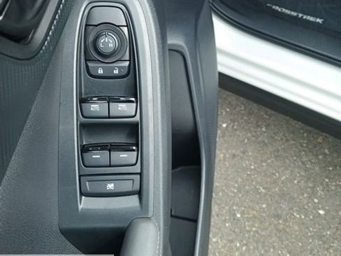 Certified 2024 Subaru Crosstrek 2.0i Premium image 41