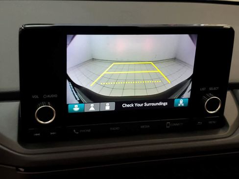 Certified 2025 Honda Accord SE image 4