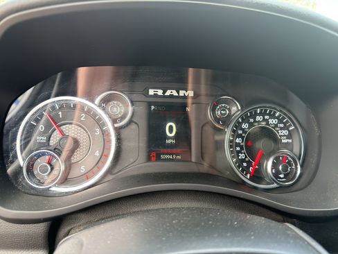 Used 2024 RAM 2500 Big Horn image 9