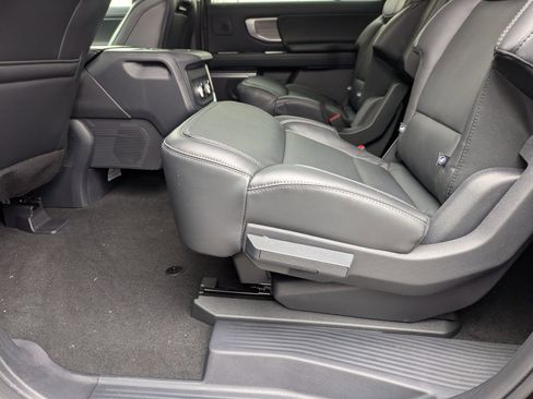 New 2026 Ford Expedition Max Platinum w/ Driver's Package image 28