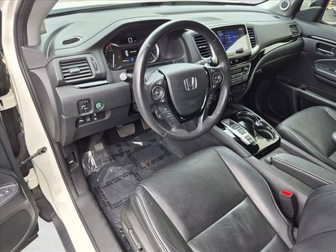 Used 2017 Honda Pilot Elite image 10