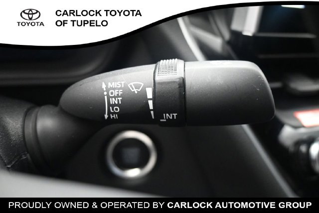 Used 2026 Toyota Corolla SE w/ SE Package FWD image 27