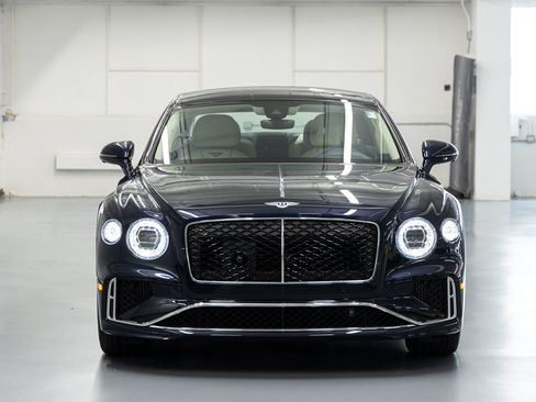 Certified 2026 Bentley Flying Spur V8 AWD/4WD image 9
