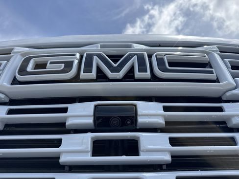 New 2026 GMC Sierra 2500 Denali Ultimate AWD/4WD image 39