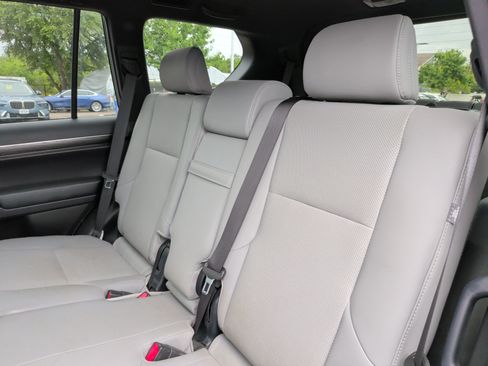 Used 2023 Lexus GX 460 w/ Black Line Special Edition AWD/4WD image 34