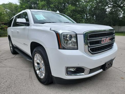 Used 2020 GMC Yukon XL SLE w/ SLE Value Package RWD image 1