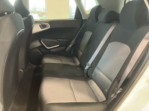 Used 2024 Kia Soul LX w/ Option Group 015 image 21