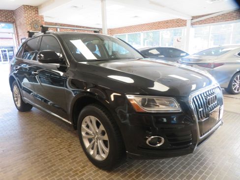 Used 2015 Audi Q5 2.0T Premium Plus w/ Technology Package AWD/4WD image 3