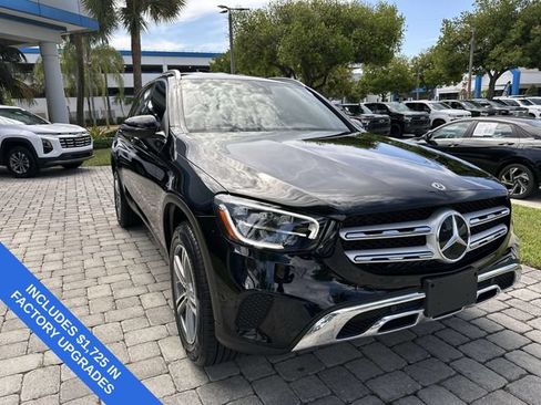Used 2022 Mercedes-Benz GLC 300 w/ Premium Package Lite image 17