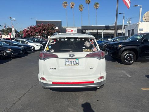 Used 2016 Toyota RAV4 XLE FWD image 5