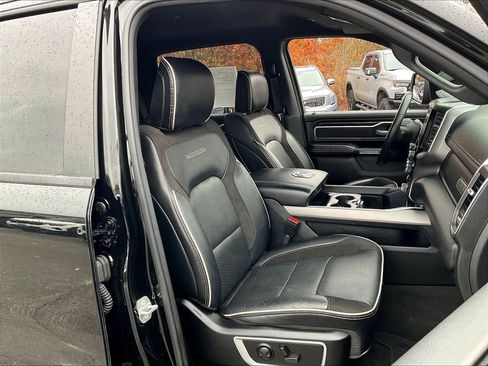 Used 2024 RAM 1500 Laramie image 10