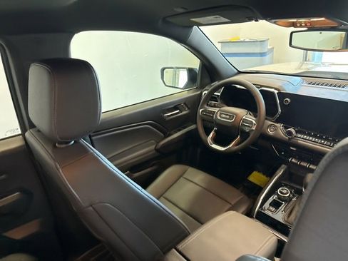 New 2026 GMC Canyon Elevation w/ Convenience Package image 32