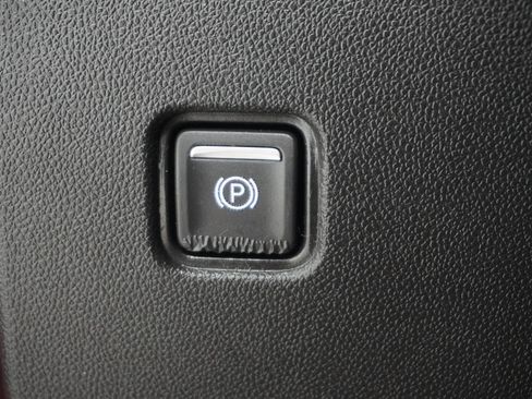 Used 2022 Chevrolet Blazer RS w/ Enhanced Convenience Package FWD image 18