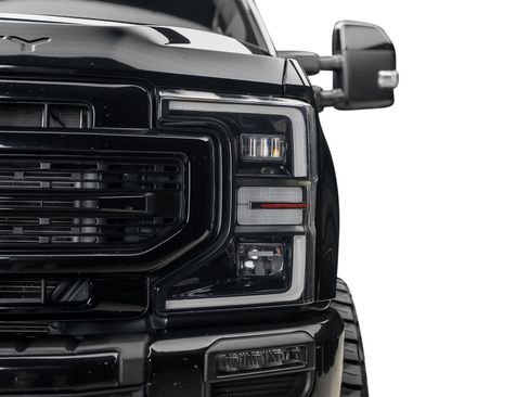 Used 2022 Ford F250 Lariat w/ Black Appearance Package AWD/4WD image 4