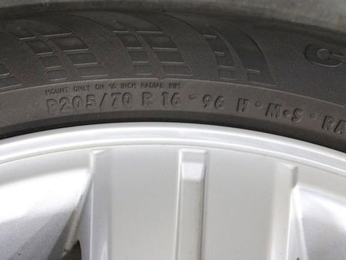 Used 2019 Chevrolet Trax LT w/ LT Convenience Package image 41