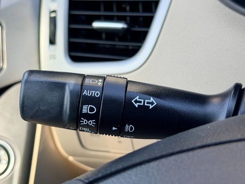 Used 2016 Hyundai Elantra SE w/ Option Group 02 image 29