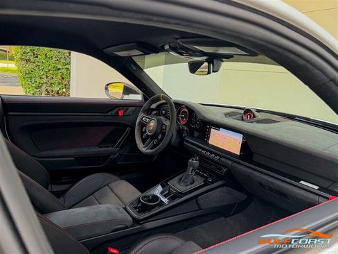 Used 2025 Porsche 911 GT3 RS RWD image 28