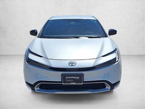 Used 2023 Toyota Prius Prime FWD image 2