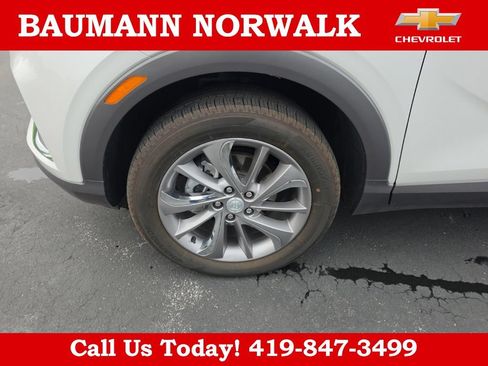 Used 2022 Buick Encore GX Essence w/ Experience Buick Package AWD/4WD image 25