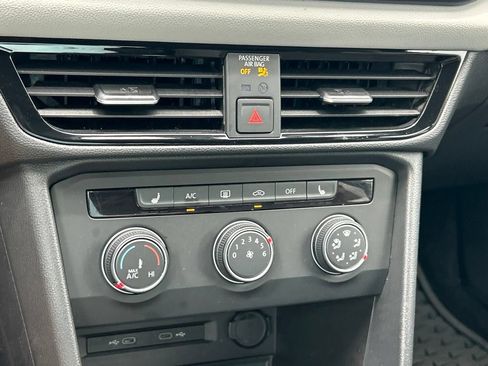 Certified 2022 Volkswagen Taos SE AWD/4WD image 35