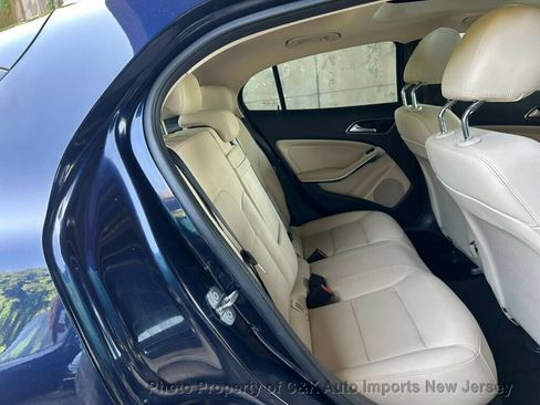 Used 2019 Mercedes-Benz GLA 250 4MATIC image 36