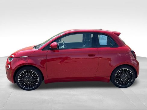 Used 2024 FIAT 500 e (RED) FWD image 4