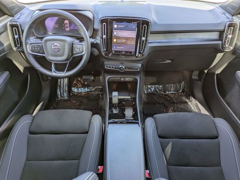 Certified 2024 Volvo XC40 Recharge Plus w/ Protection Package Premier image 15