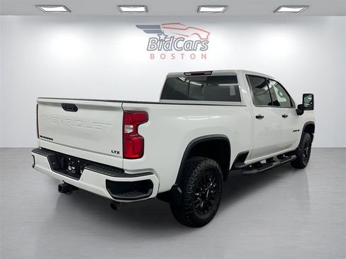 Used 2022 Chevrolet Silverado 2500 LTZ w/ LTZ Plus Package image 4