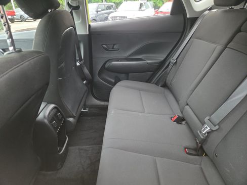 Used 2024 Hyundai Kona SEL w/ Convenience Package FWD image 10