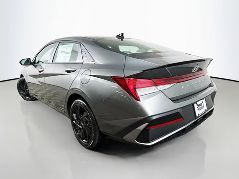 New 2026 Hyundai Elantra SEL Sport Premium FWD image 5