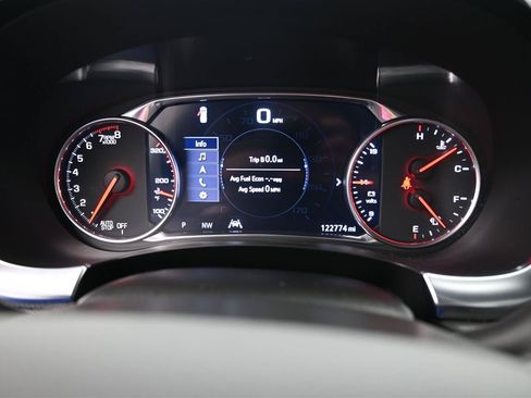 Used 2022 Chevrolet Traverse Premier w/ LPO, Floor Liner Package FWD image 16