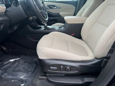 Certified 2023 Chevrolet Traverse LT AWD/4WD image 5