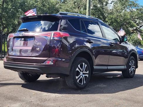 Used 2018 Toyota RAV4 LE FWD image 6