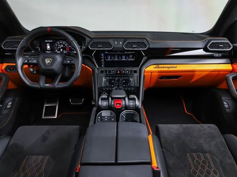 Used 2023 Lamborghini Urus S AWD/4WD image 7