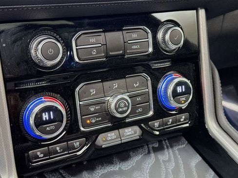 Used 2023 GMC Yukon Denali image 19