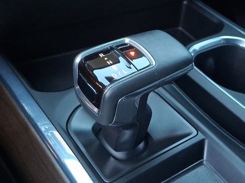 Used 2024 Chevrolet Silverado 1500 High Country w/ Z71 Off-Road Package image 14