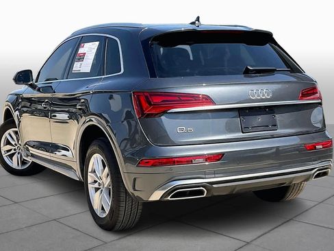 Used 2023 Audi Q5 2.0T Premium w/ Convenience Package image 12
