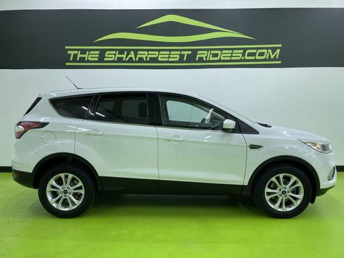 Used 2017 Ford Escape SE image 10