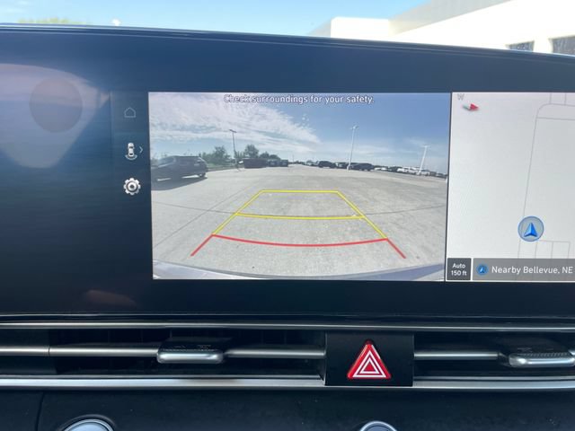 Used 2025 Hyundai Elantra SEL FWD image 14