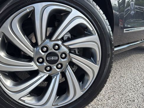 Used 2023 Lincoln Navigator Reserve AWD/4WD image 29
