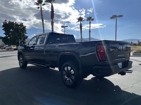 Used 2025 GMC Sierra 2500 Denali w/ Technology Package image 37