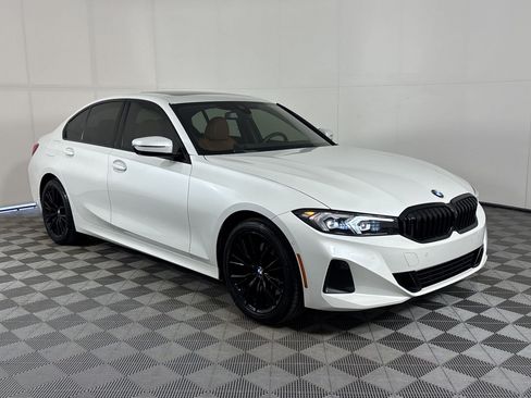 Used 2023 BMW 330i Sedan w/ Premium Package RWD image 7